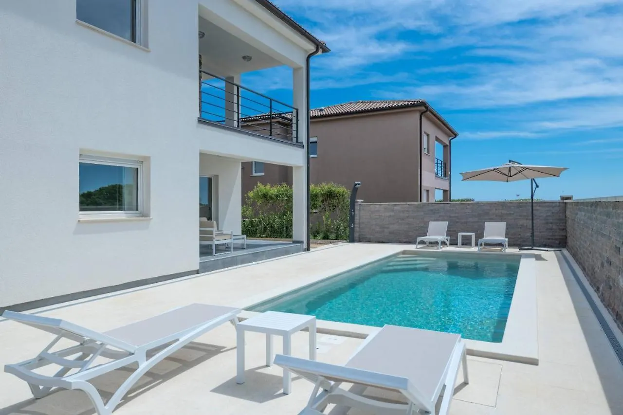 Villa Sunsea With Heated Pool Vodnjan