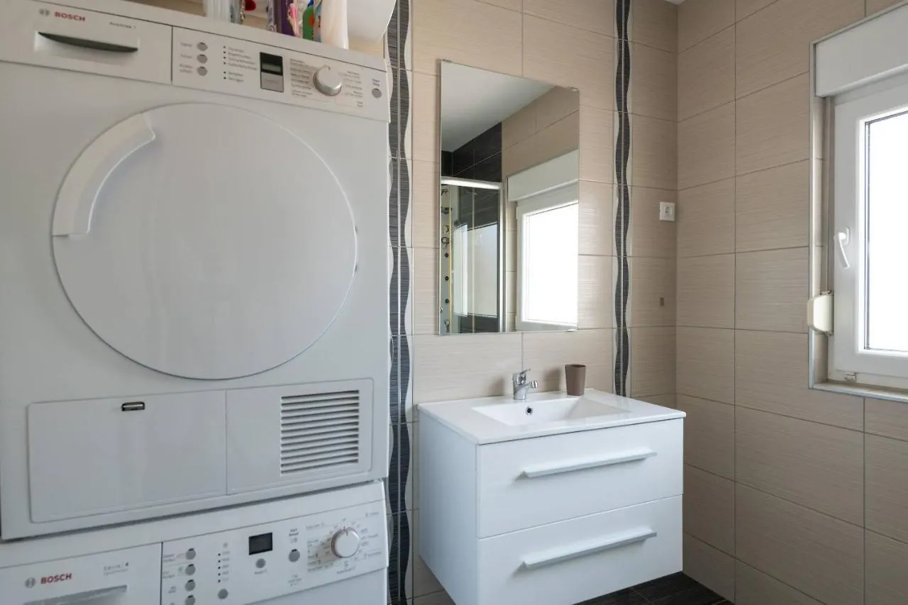 Villa Sunsea With Heated Pool Vodnjan 0*,