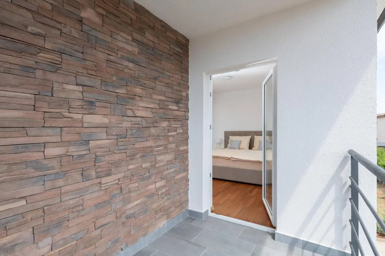 Villa Sunsea With Heated Pool Vodnjan 0*,  Croatia