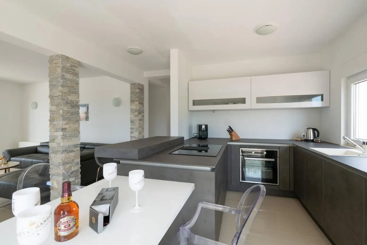 Villa Sunsea With Heated Pool Vodnjan 0*,  Croatia