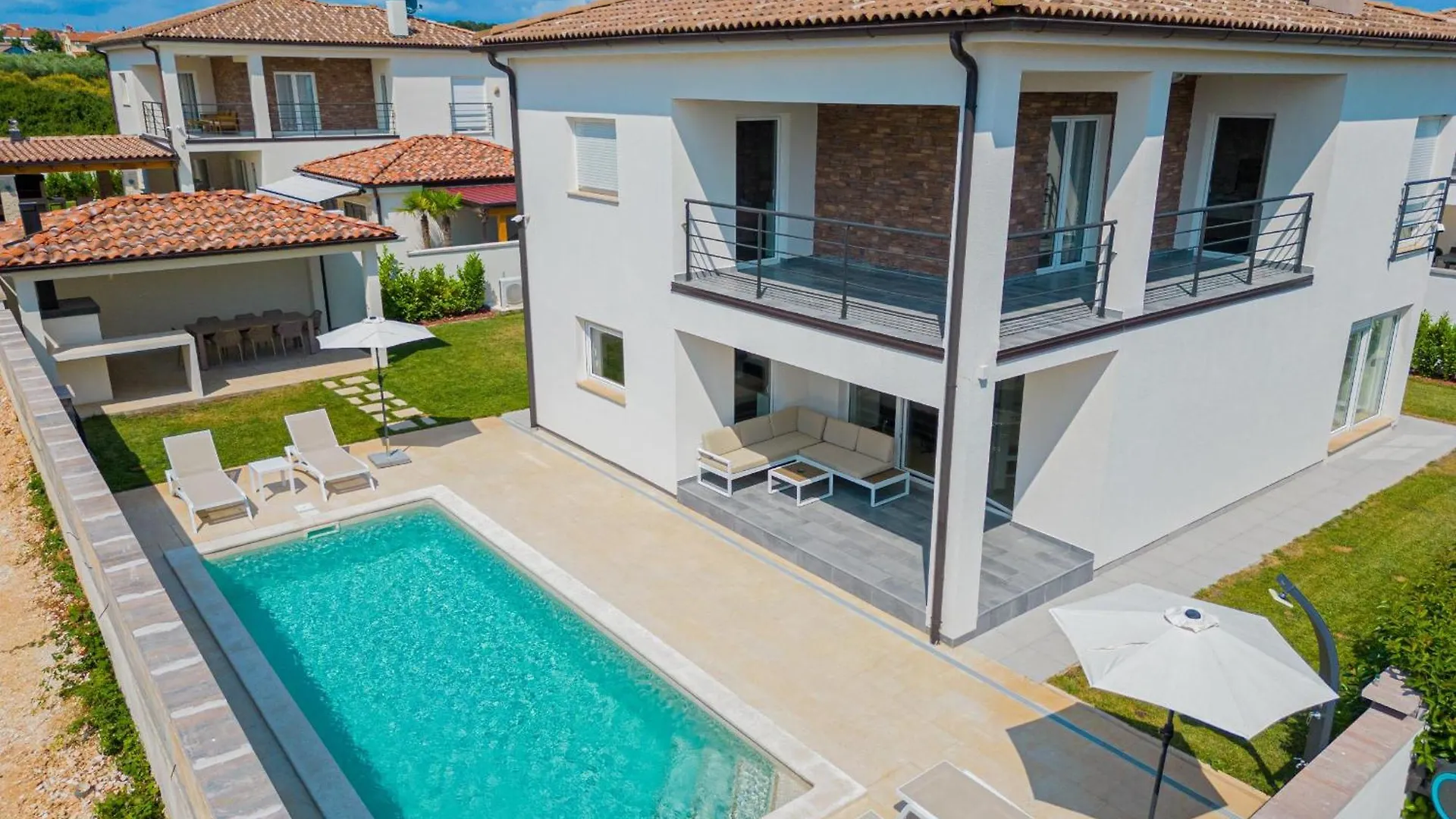 Villa Sunsea With Heated Pool Vodnjan Croatia